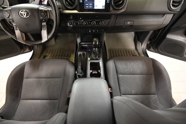 Used 2019 Toyota Tacoma TRD Off-Road AWD/4WD image 28