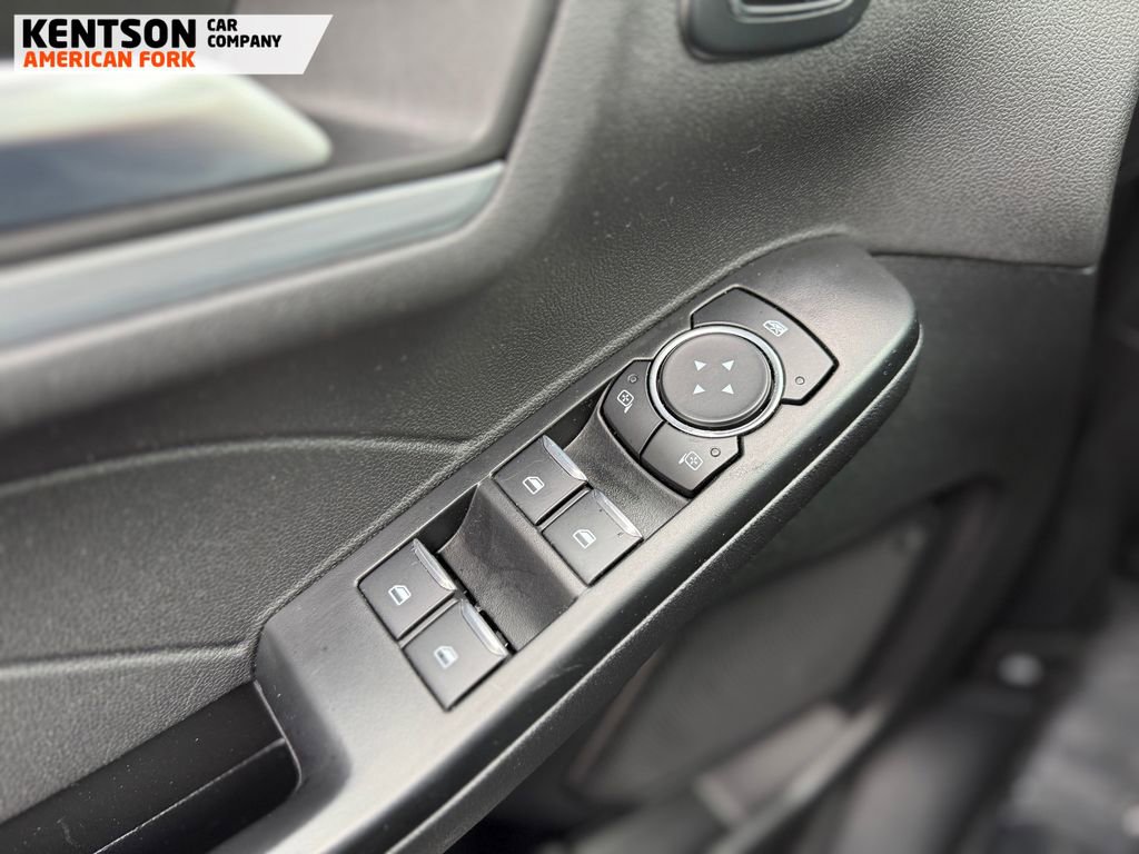 Used 2025 Ford Escape Platinum image 24