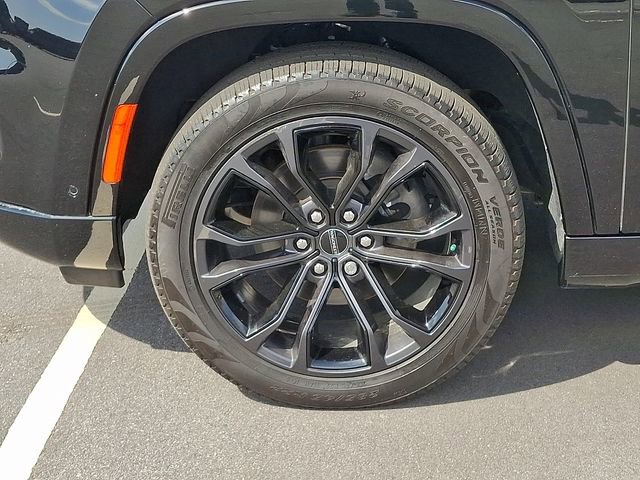 Used 2024 Jeep Grand Wagoneer Series III w/ Quick Order Packagew 28T image 8