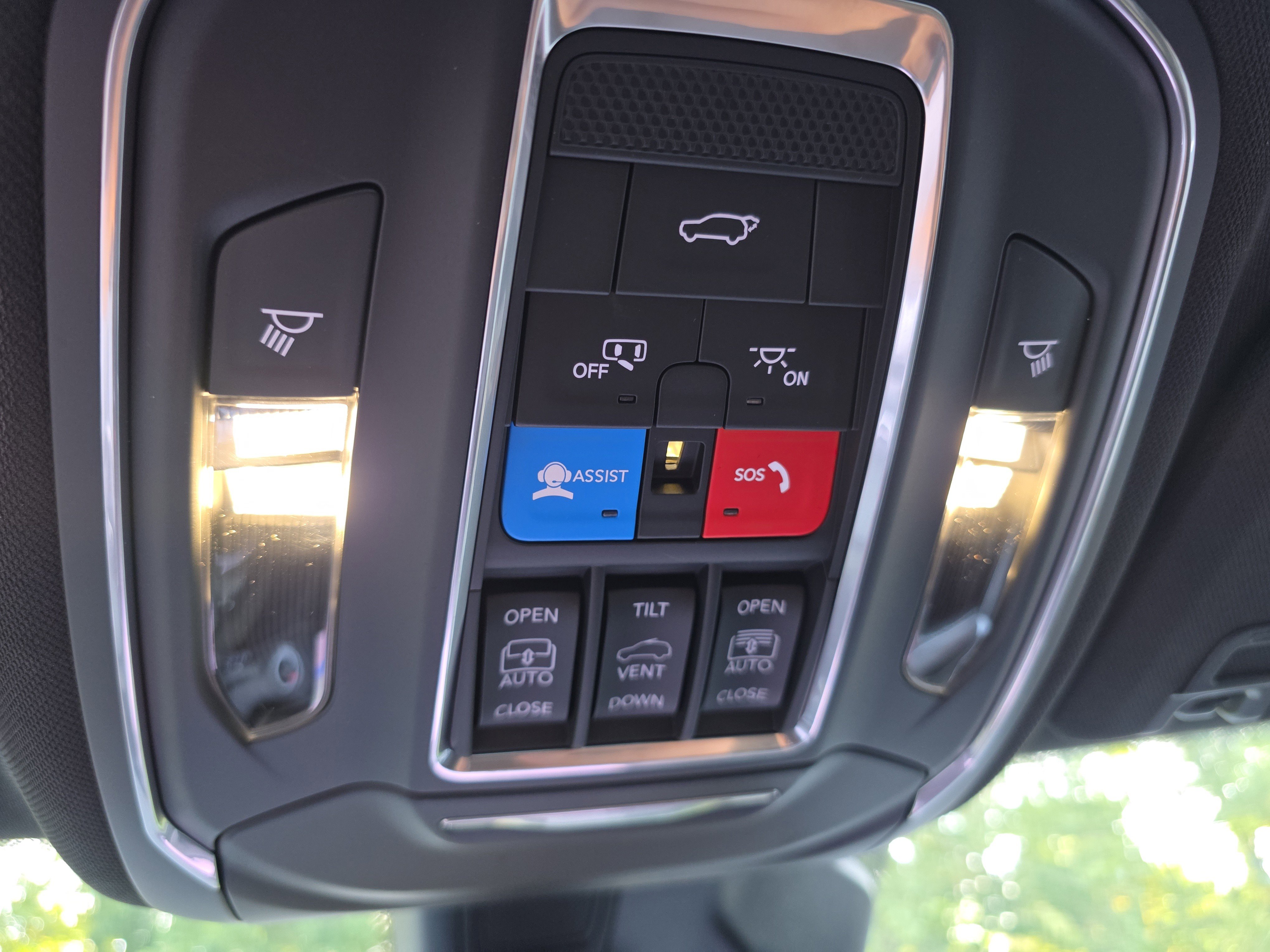 New 2025 Jeep Grand Cherokee Limited w/ Luxury Tech Group II image 6