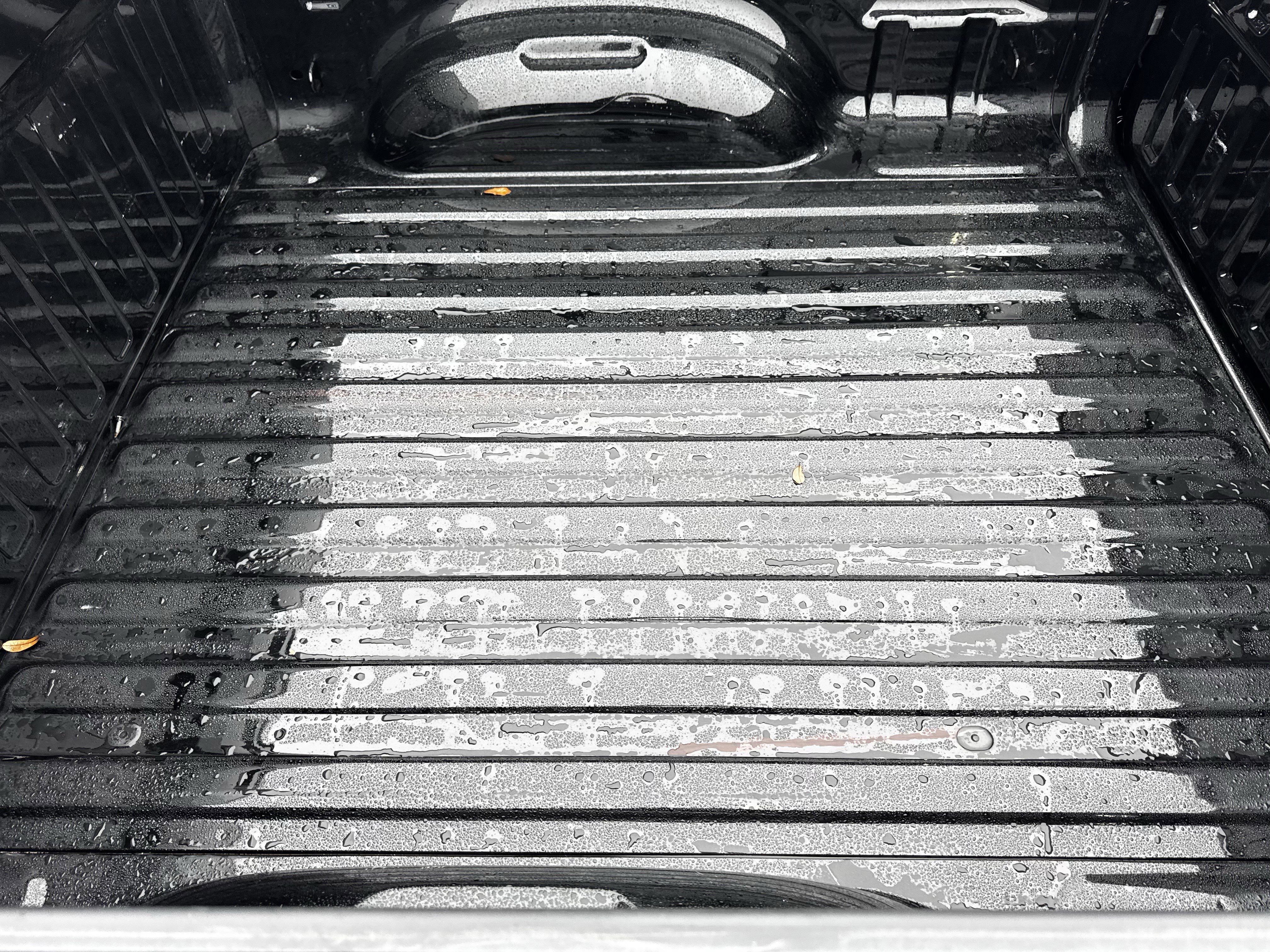 Used 2025 RAM 1500 Laramie w/ Sport Appearance Package image 33