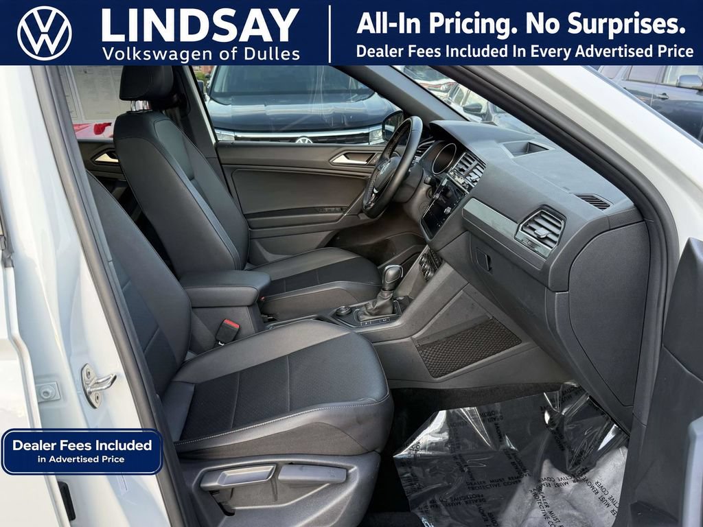 Used 2020 Volkswagen Tiguan SE R-Line w/ 3rd Row Seat Package AWD/4WD image 12