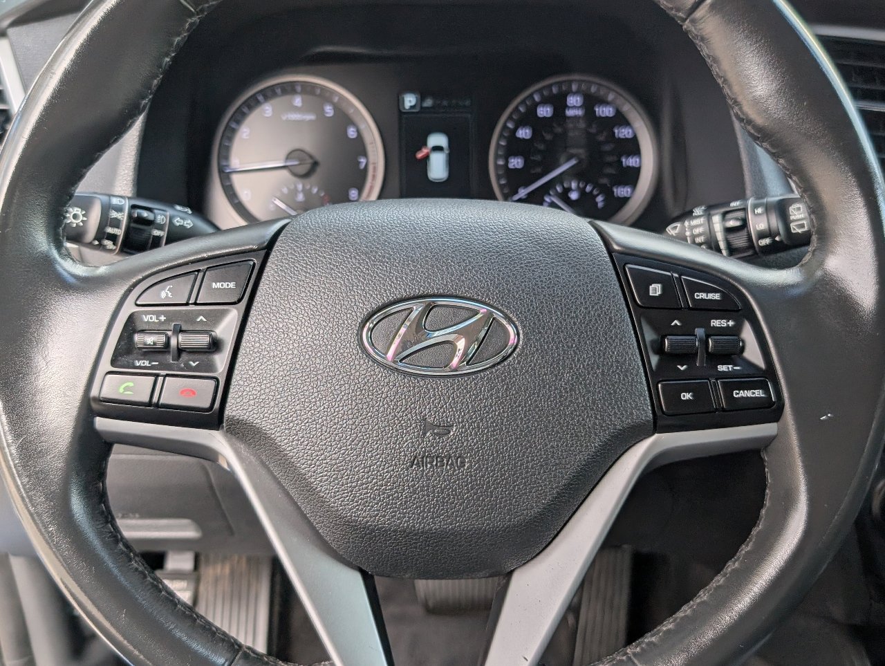 Used 2016 Hyundai Tucson Limited w/ Option Group 03 FWD image 18