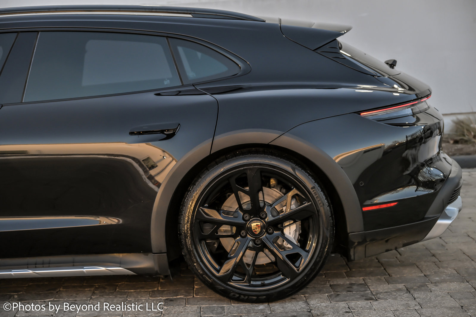 Used 2024 Porsche Taycan Turbo image 15