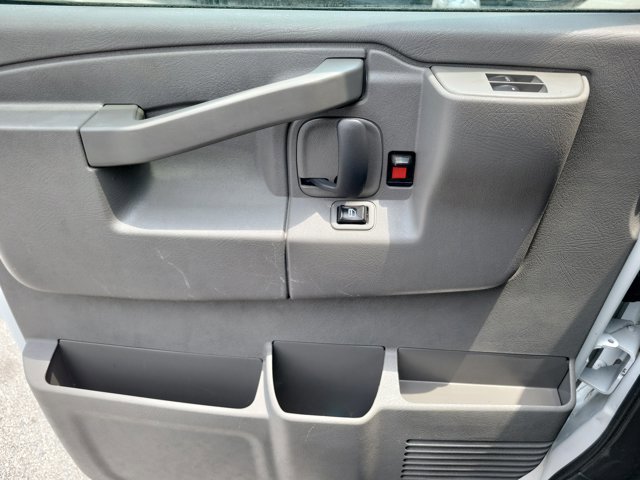 Used 2016 Chevrolet Express 3500 LT w/ LT Preferred Equipment Group RWD image 23
