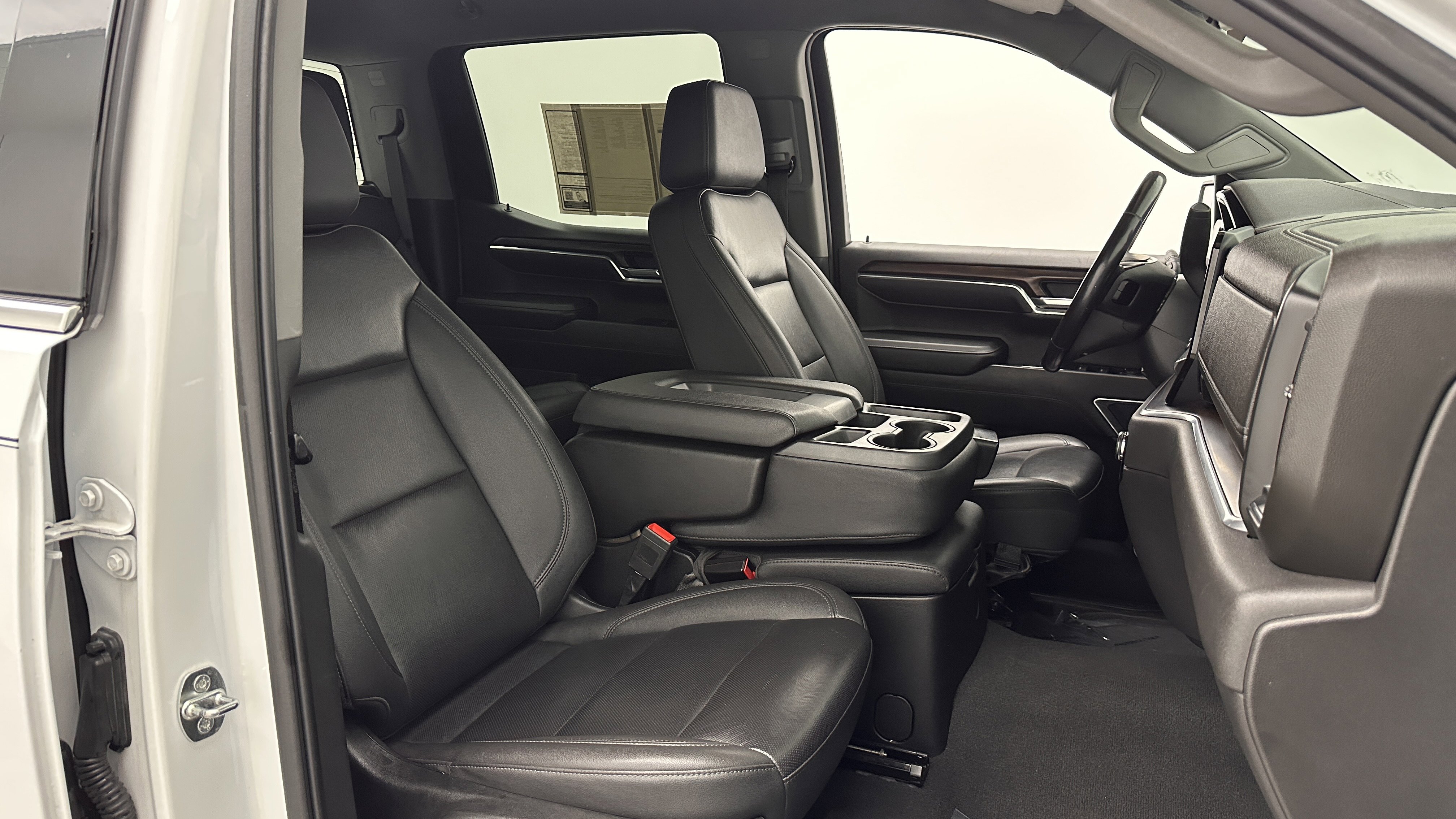 Used 2022 GMC Sierra 1500 SLT RWD image 34