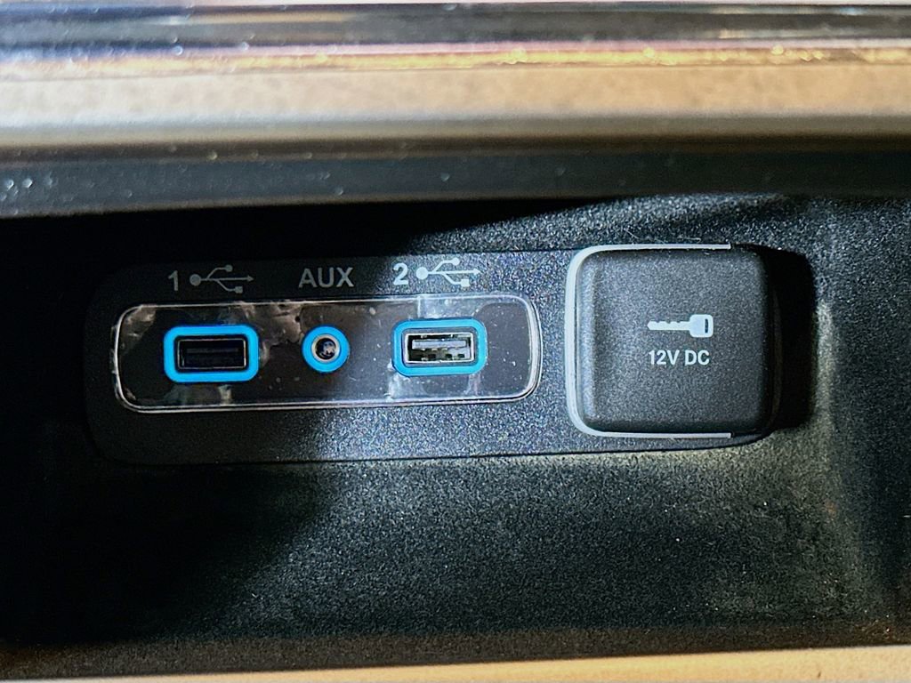 Used 2020 Jeep Grand Cherokee Altitude image 31