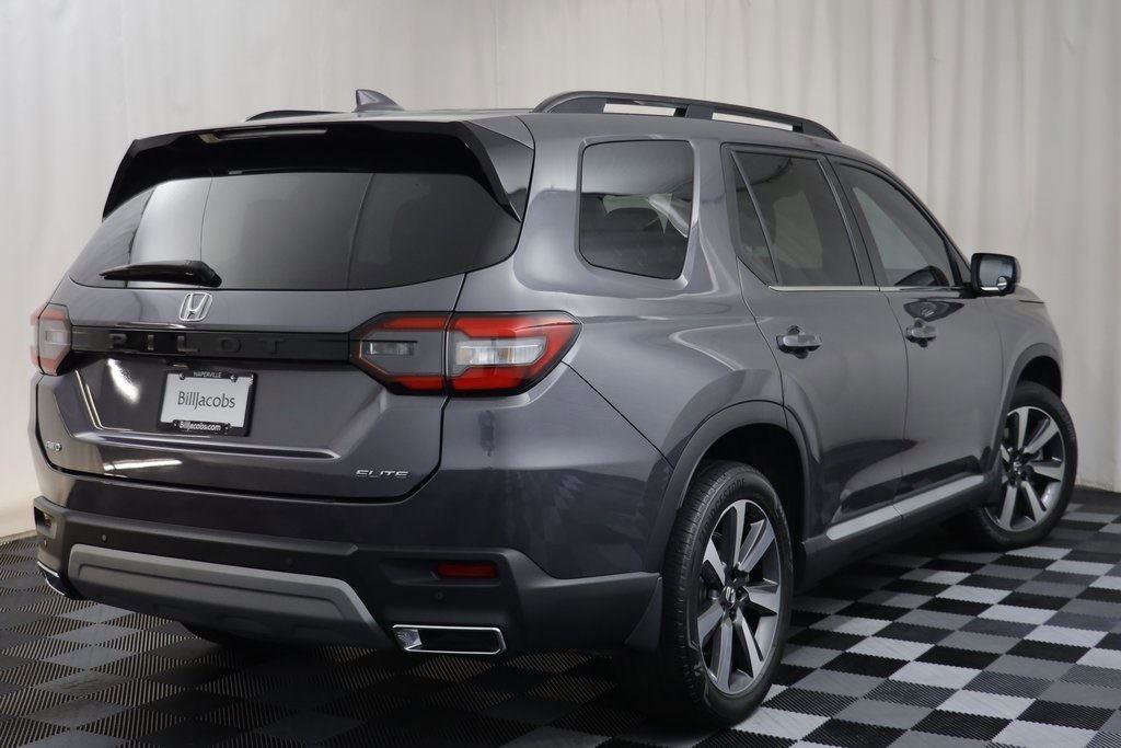Used 2023 Honda Pilot Elite image 18