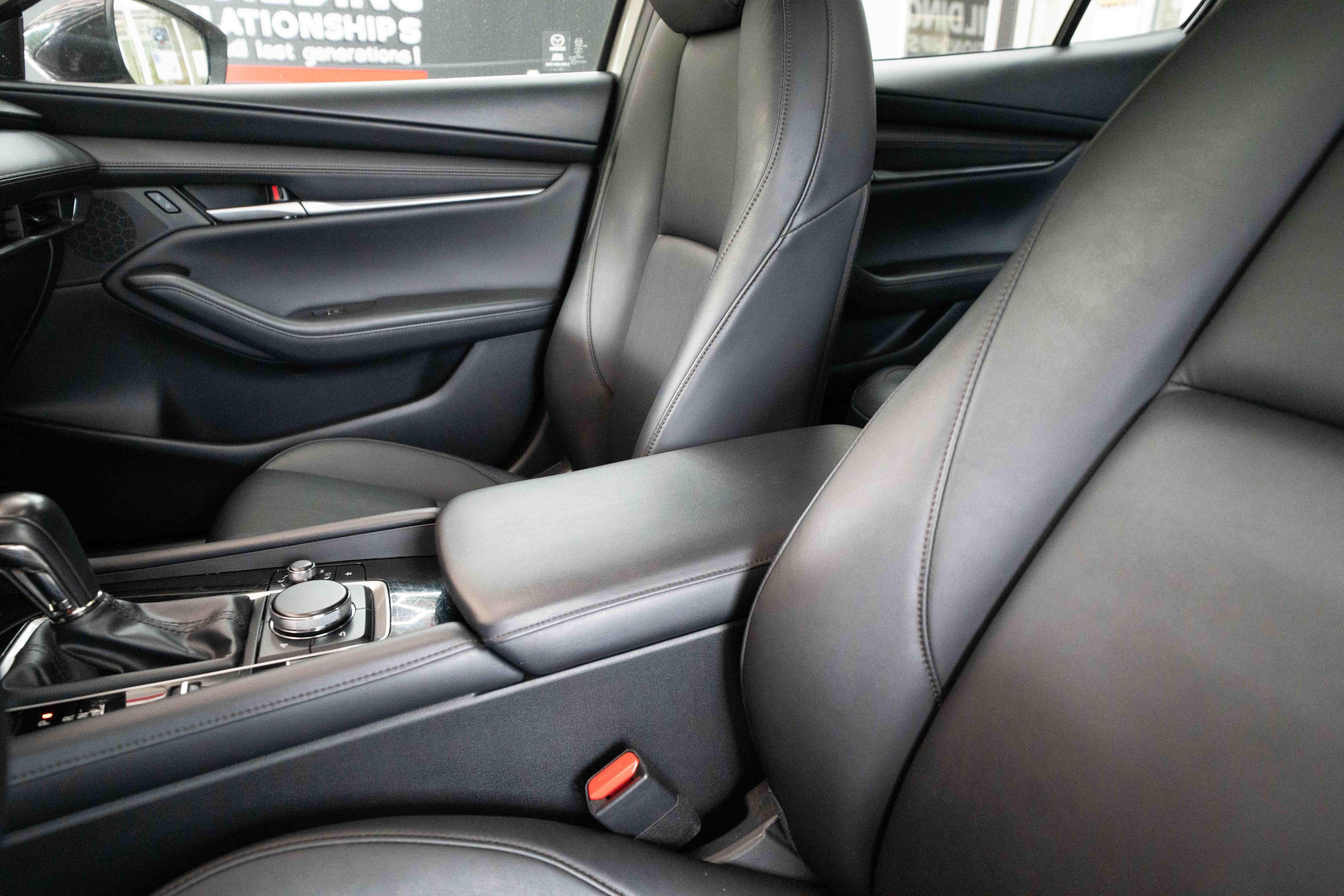 Used 2025 MAZDA MAZDA3 s FWD image 10