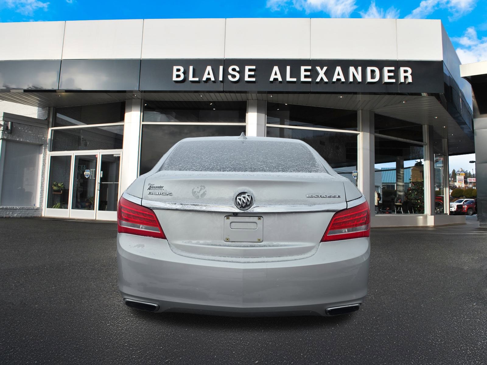 Used 2016 Buick LaCrosse FWD image 4