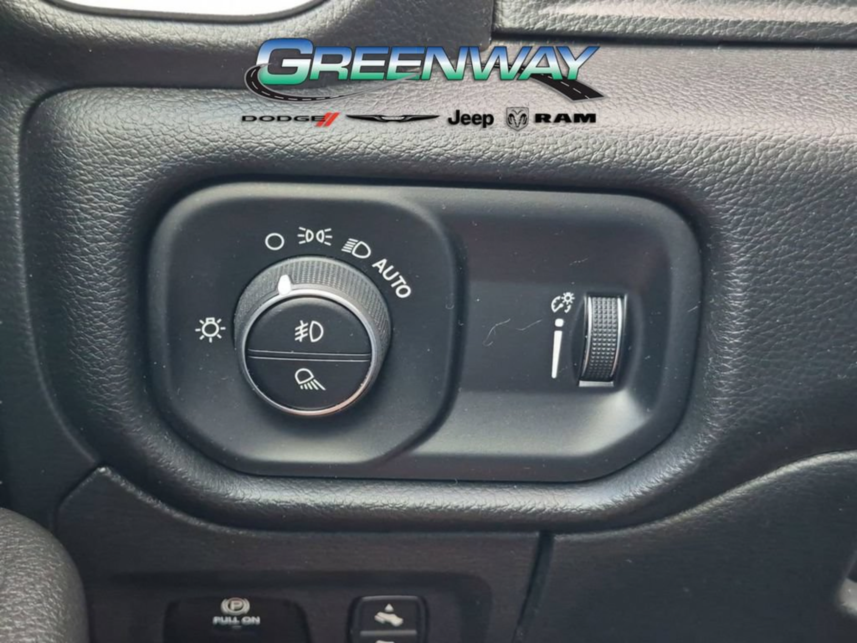 Used 2023 RAM 1500 Big Horn AWD/4WD image 13