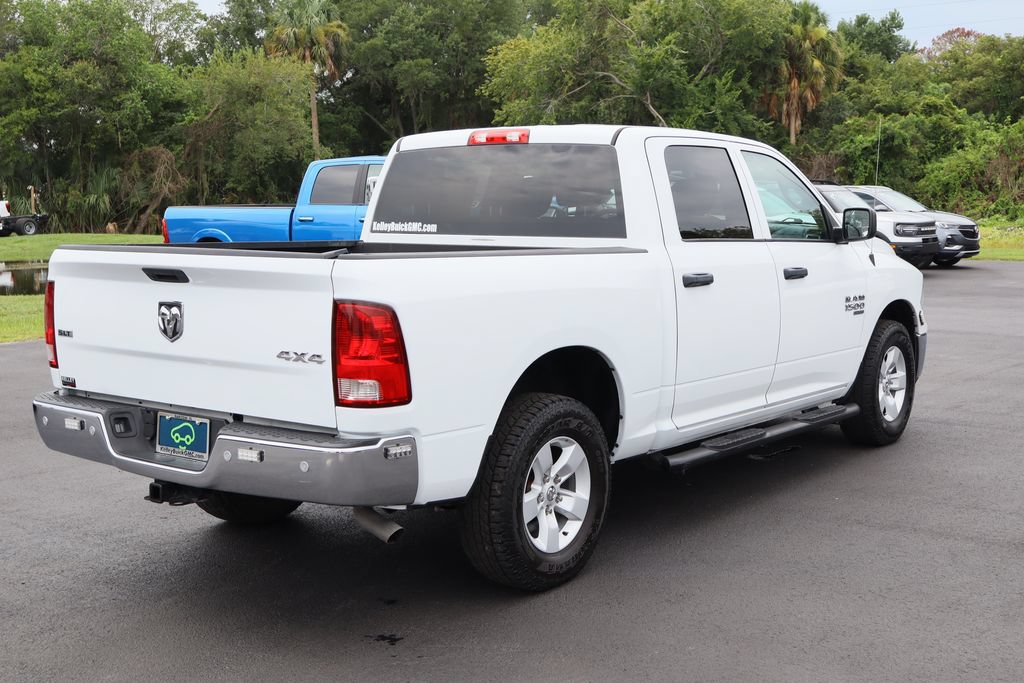 Used 2022 RAM 1500 Classic SLT w/ Electronics Group AWD/4WD image 9