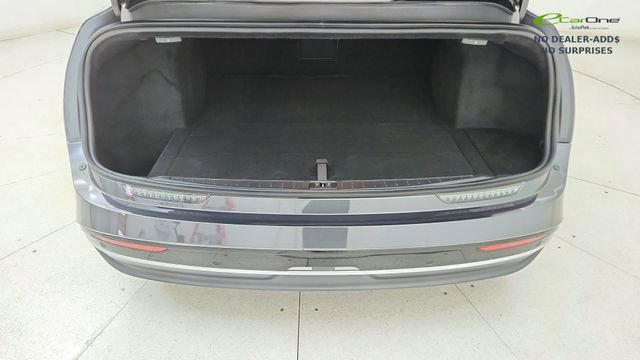 Used 2024 Lucid Air Touring image 14