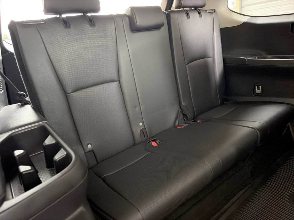 Used 2024 Toyota Grand Highlander AWD image 34