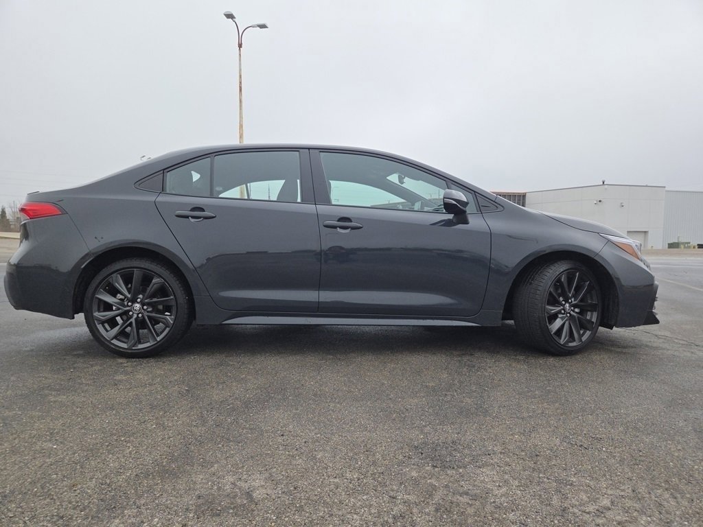 Used 2025 Toyota Corolla SE image 23