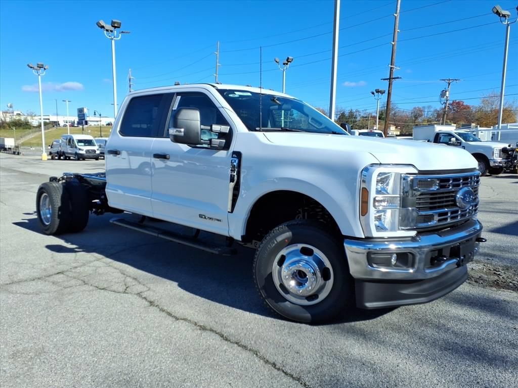 New 2026 Ford F350 XL w/ XL Chrome Package