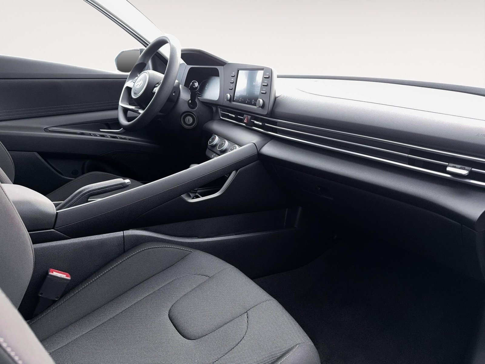 New 2026 Hyundai Elantra SE FWD image 15