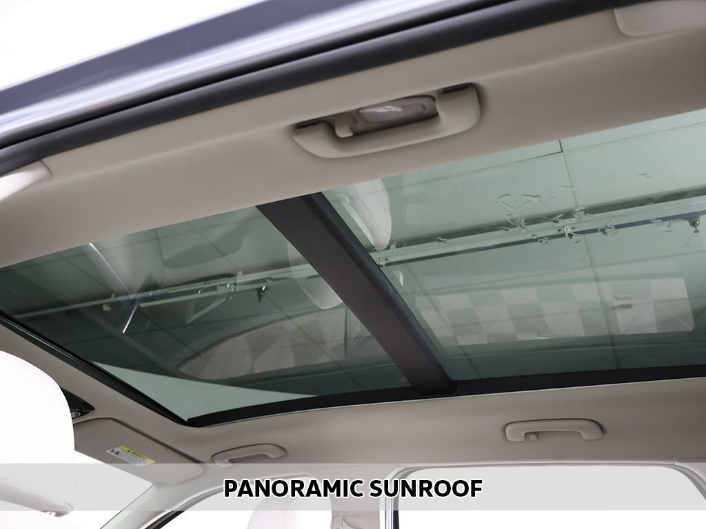 Used 2023 Kia Sorento S w/ Panoramic Sunroof Package FWD image 4