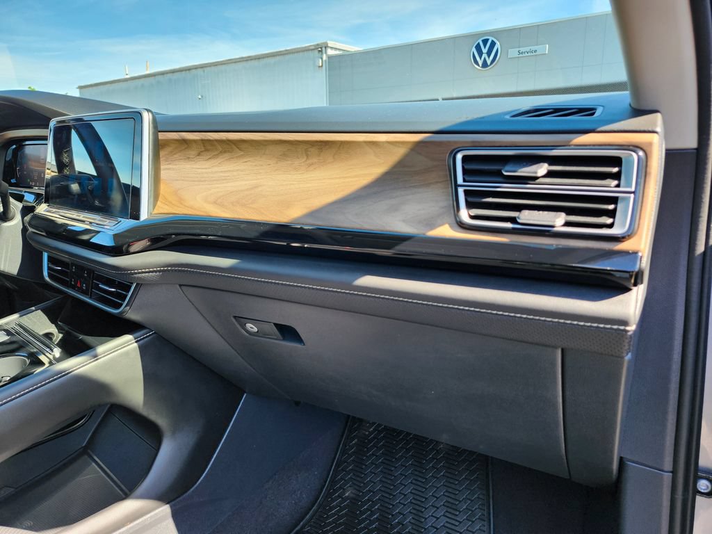 Certified 2024 Volkswagen Atlas SE AWD/4WD image 15