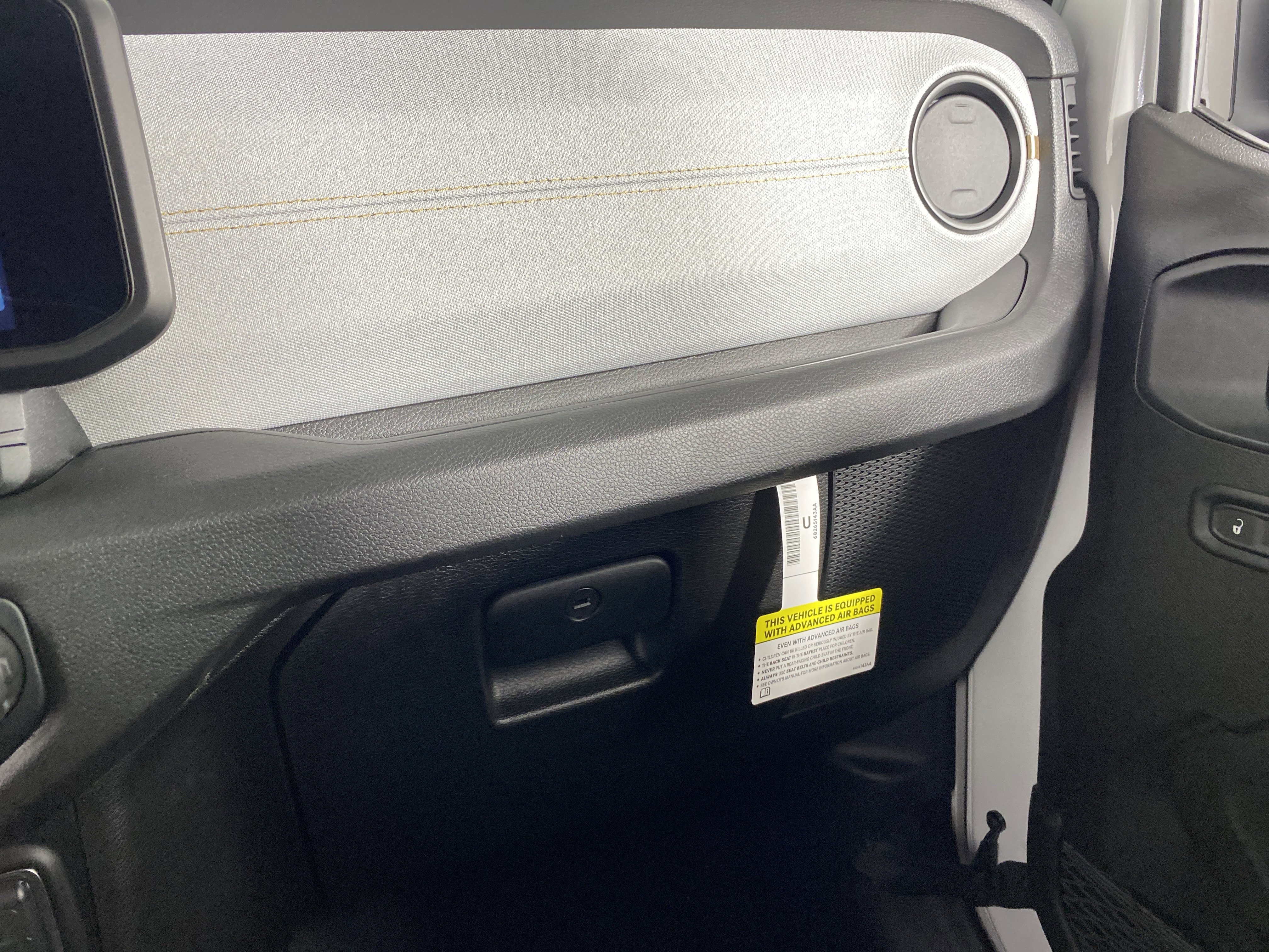 New 2025 Jeep Wrangler Sport S image 28