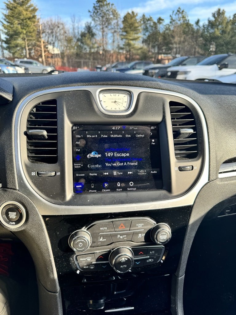 Used 2023 Chrysler 300 Touring w/ Safetytec Plus Group image 10