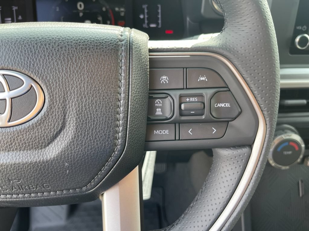 New 2026 Toyota 4Runner SR5 AWD/4WD image 28