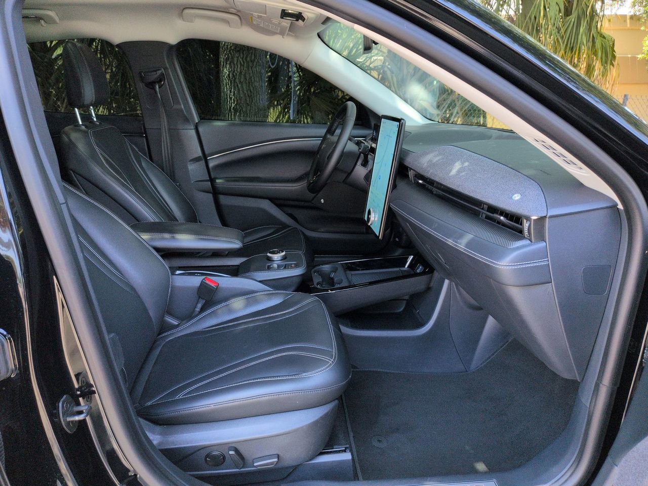 Used 2022 Ford Mustang Mach-E Premium RWD image 25