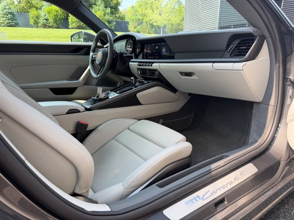Certified 2020 Porsche 911 Carrera 4S AWD/4WD image 21