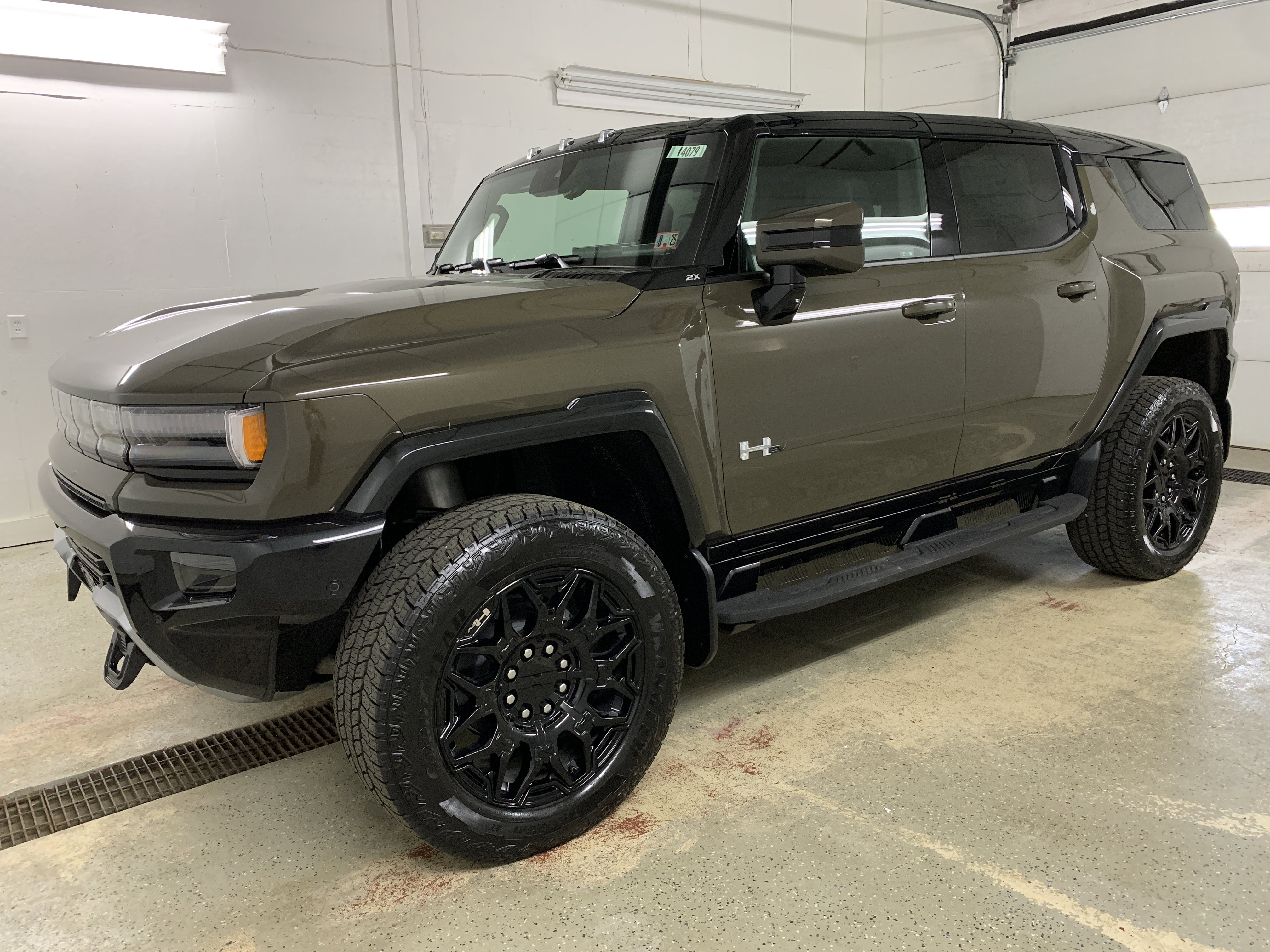 New 2025 GMC Hummer EV 2X image 3