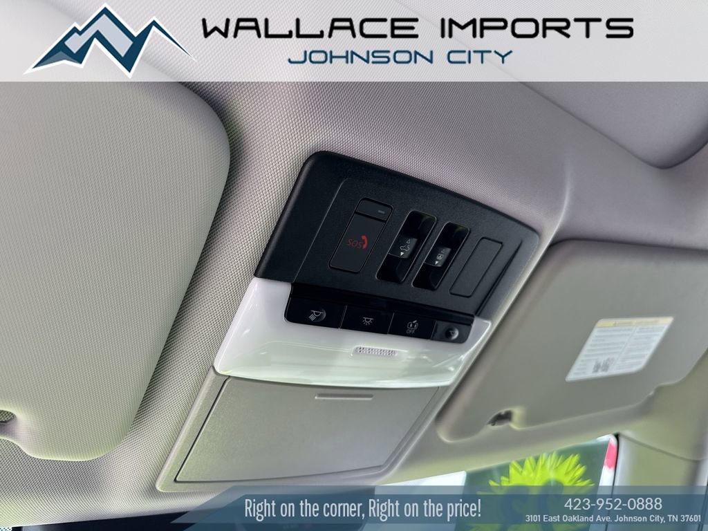 Used 2023 Mitsubishi Outlander SE image 16