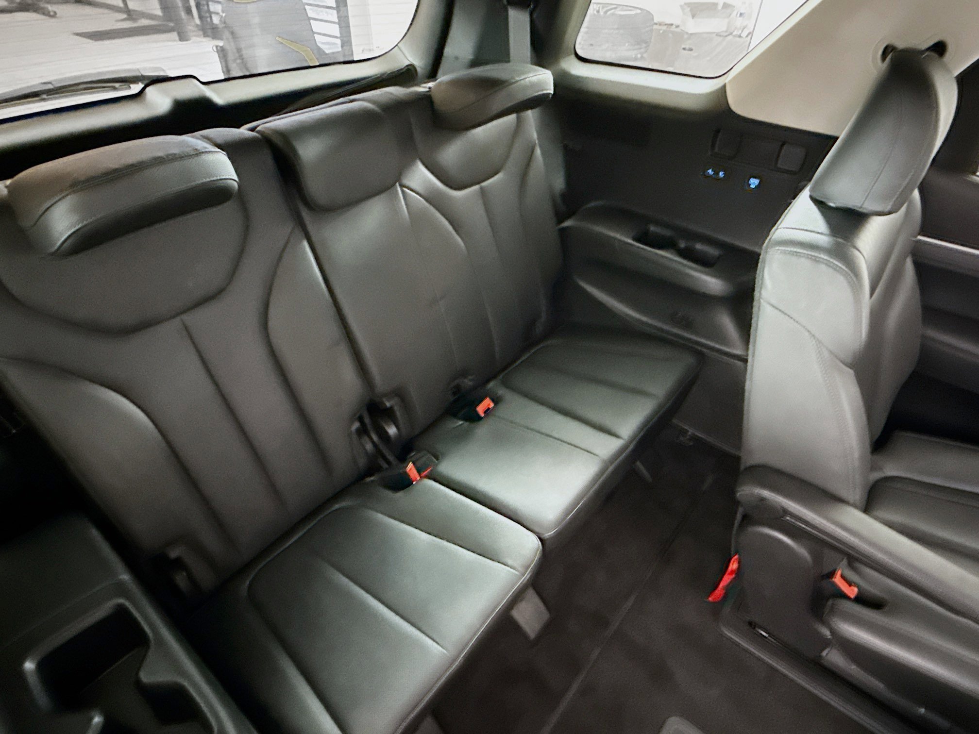 Used 2021 Hyundai Palisade SEL w/ Premium Package image 27