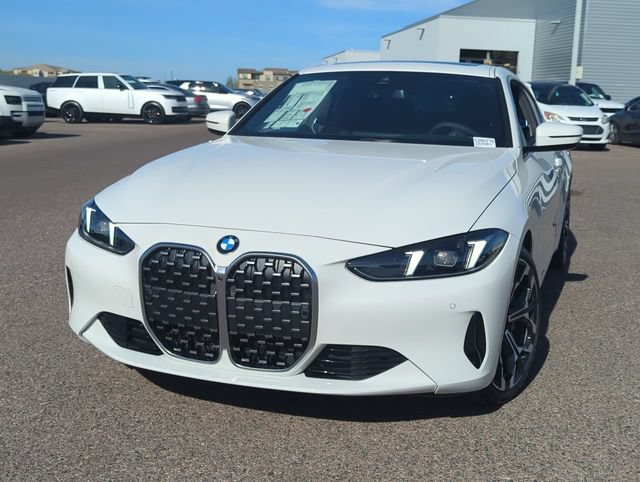 Used 2026 BMW 430i Coupe w/ Parking Assistance Package RWD image 3