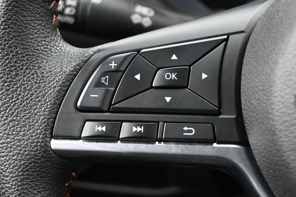 Used 2024 Nissan Kicks SR FWD image 6