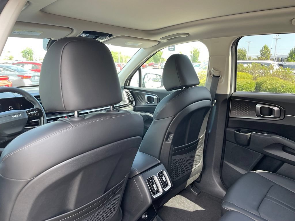 New 2026 Kia Sorento S w/ S Panoramic Sunroof Package FWD image 28