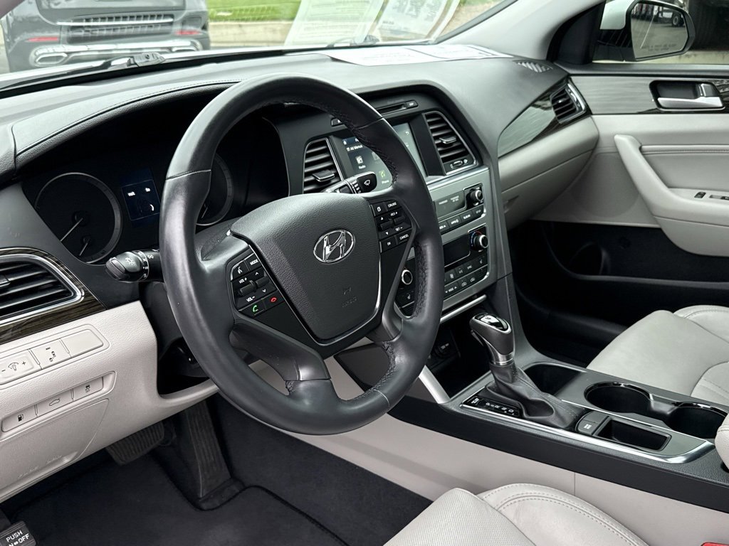 Used 2017 Hyundai Sonata Limited w/ Cargo Package image 20