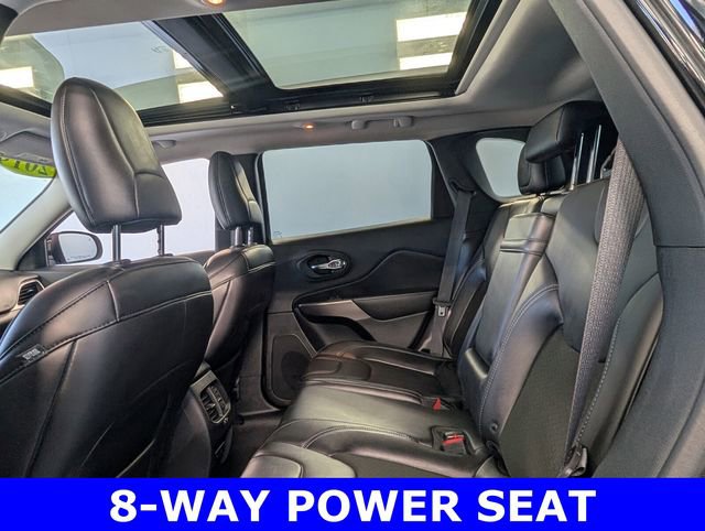 Used 2019 Jeep Cherokee Latitude Plus image 8