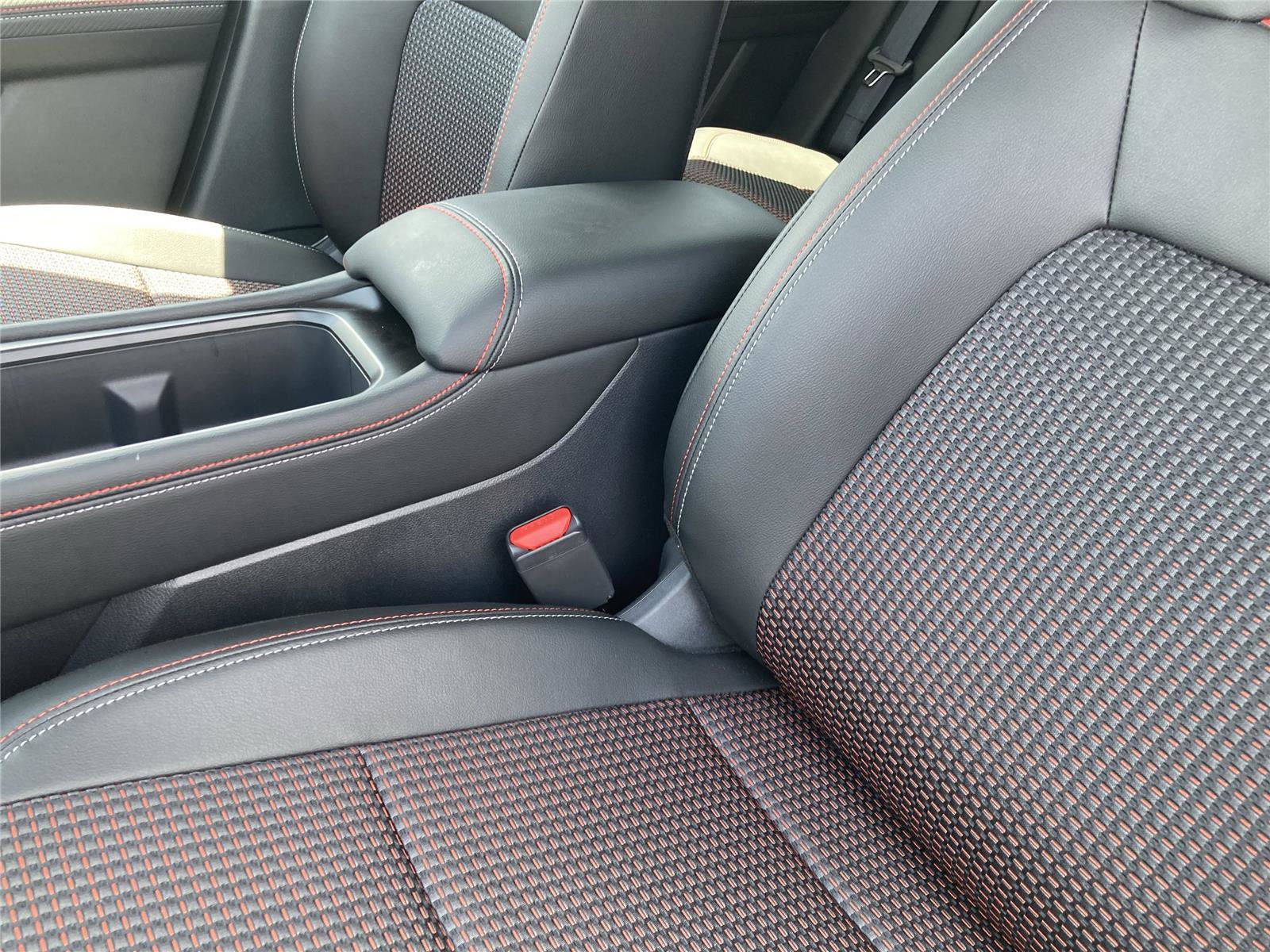 New 2025 Nissan Kicks SR image 33