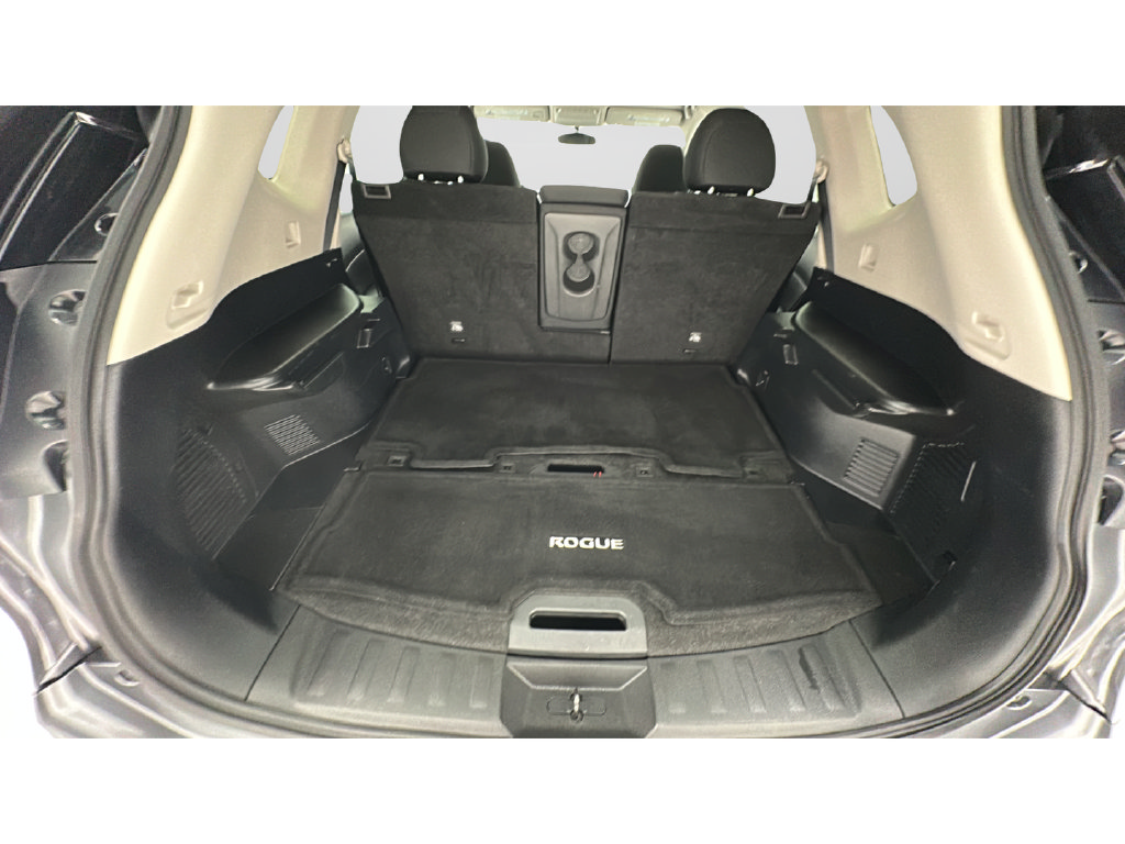 Used 2017 Nissan Rogue SV AWD/4WD image 21
