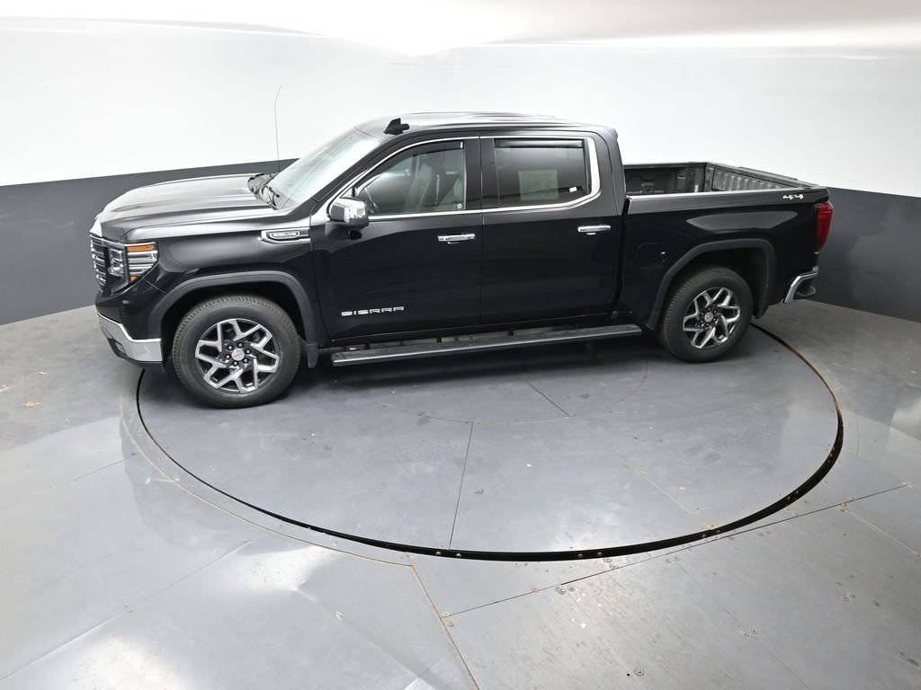 Used 2022 GMC Sierra 1500 SLT w/ SLT Convenience Package AWD/4WD image 48