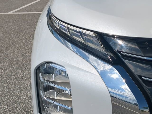 Used 2024 Mitsubishi Outlander SE image 10