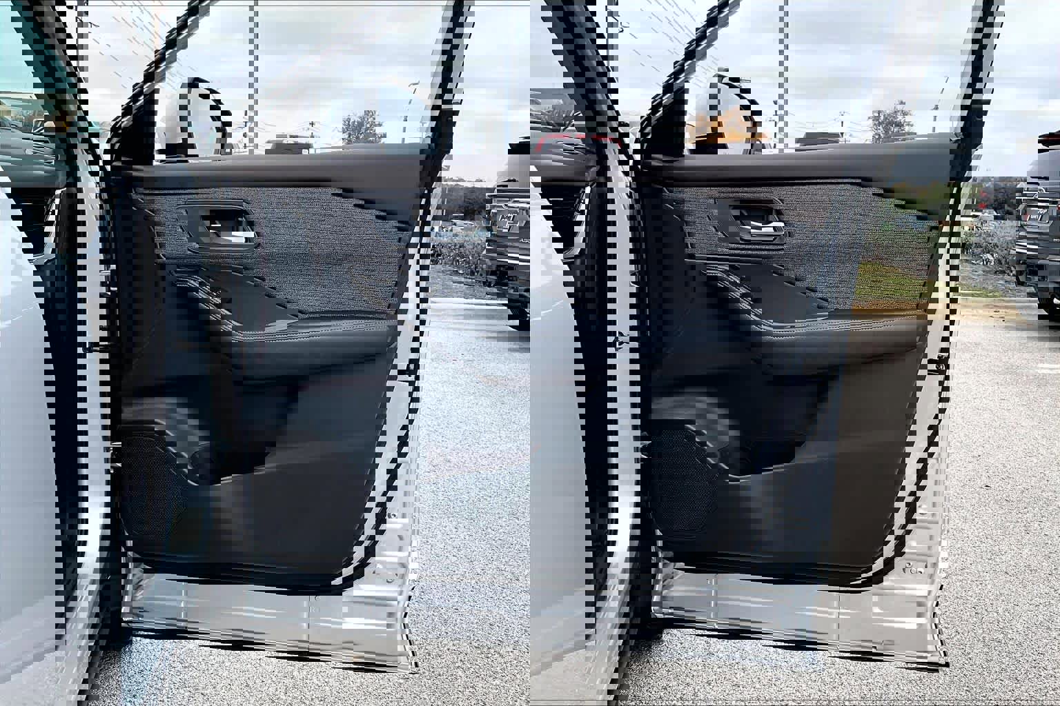 Used 2022 Nissan Rogue SV image 20