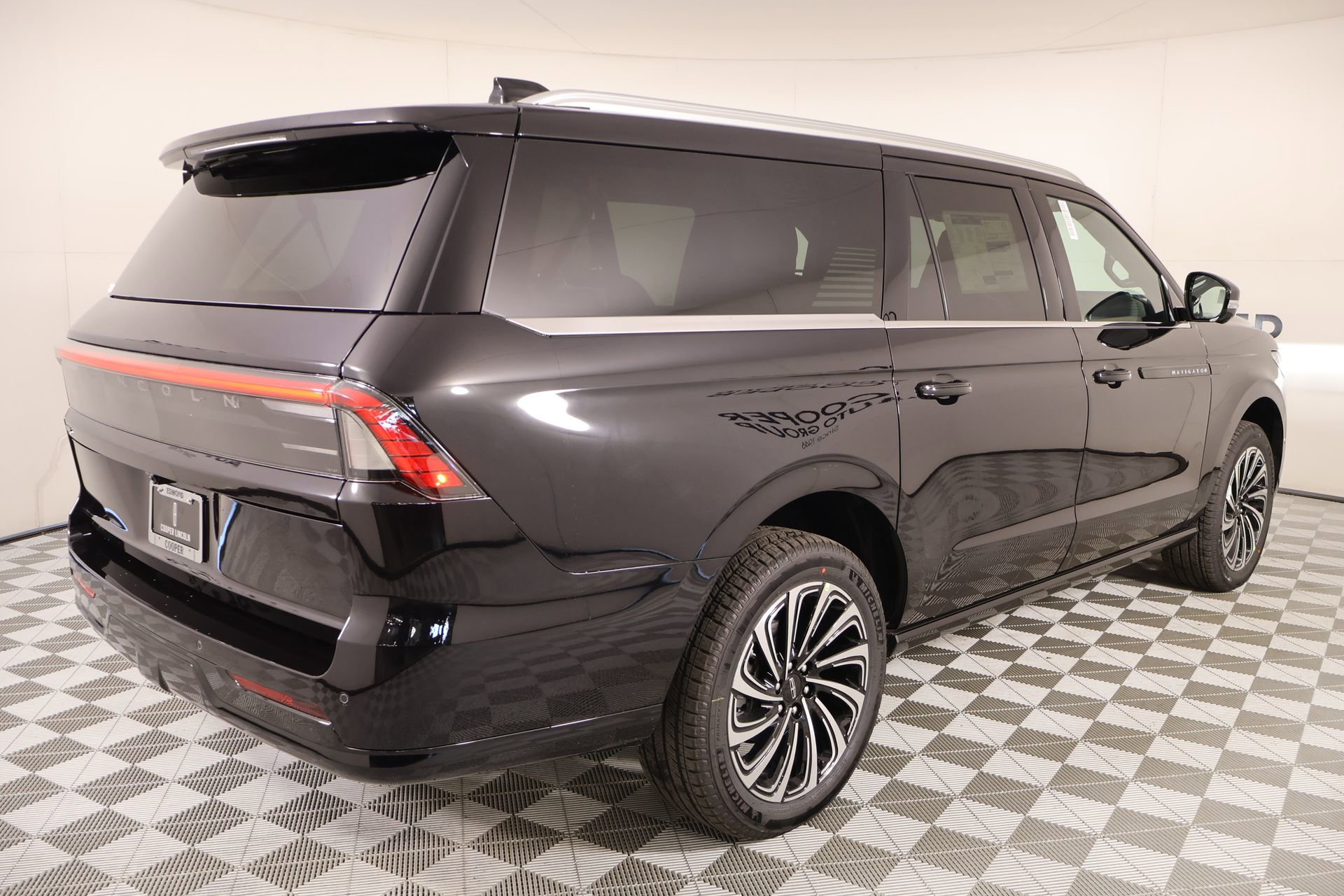New 2026 Lincoln Navigator L Black Label image 22