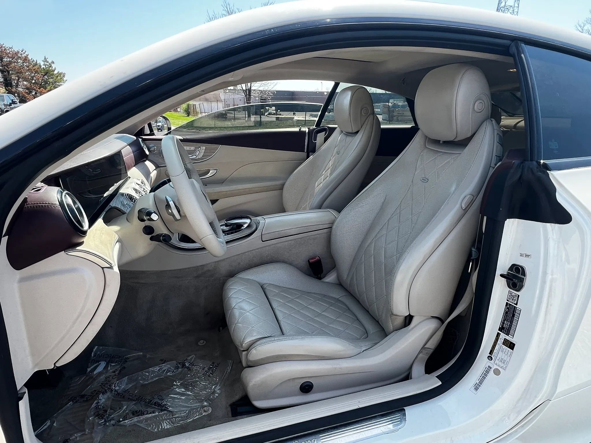 Used 2018 Mercedes-Benz E 400 Coupe w/ Premium 2 Package image 10