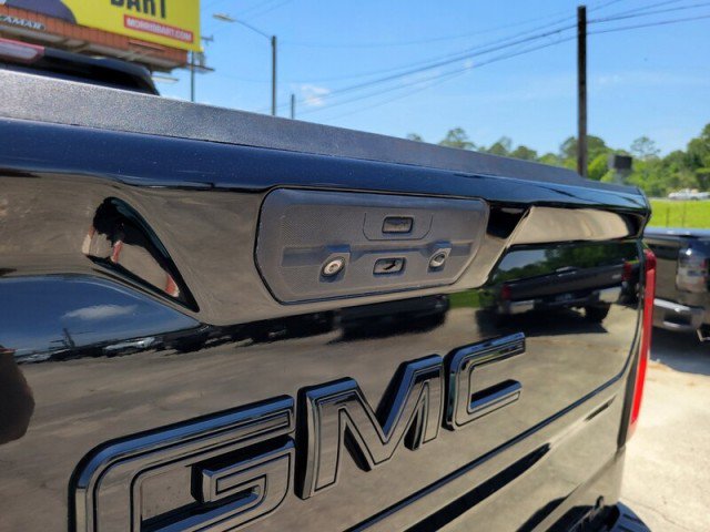 Used 2021 GMC Sierra 1500 SLT w/ SLT Premium Plus Package AWD/4WD image 7