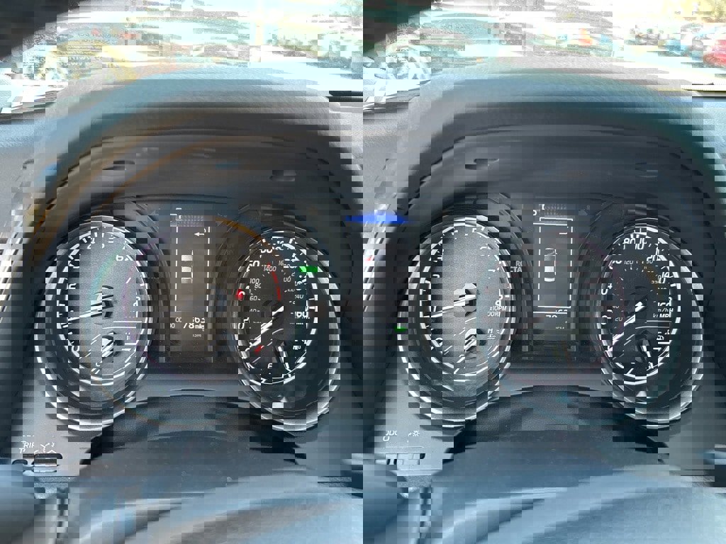 Used 2024 Toyota Camry SE image 20