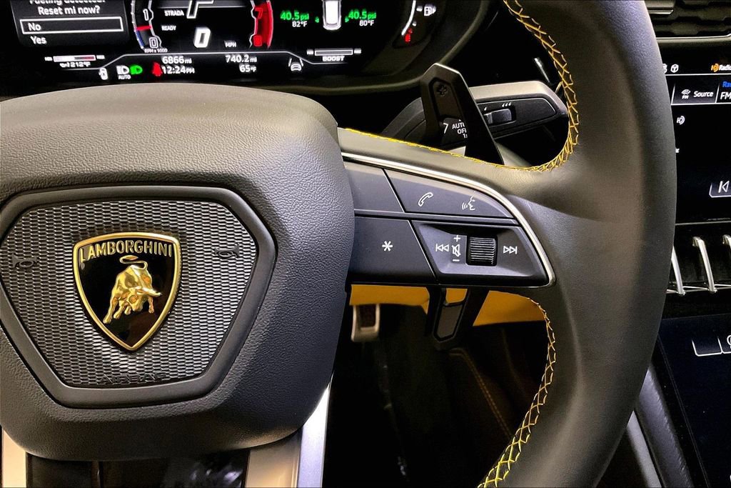 Used 2024 Lamborghini Urus S AWD/4WD image 24
