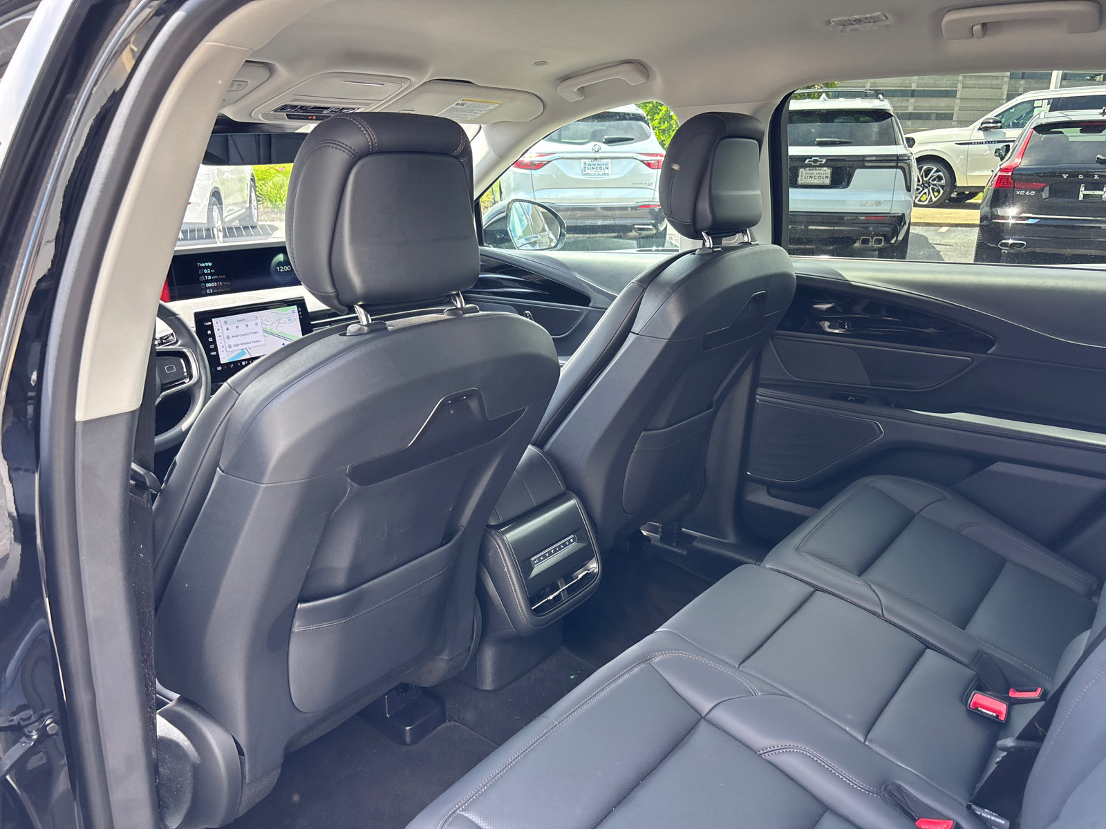 New 2026 Lincoln Nautilus Premier AWD/4WD image 27