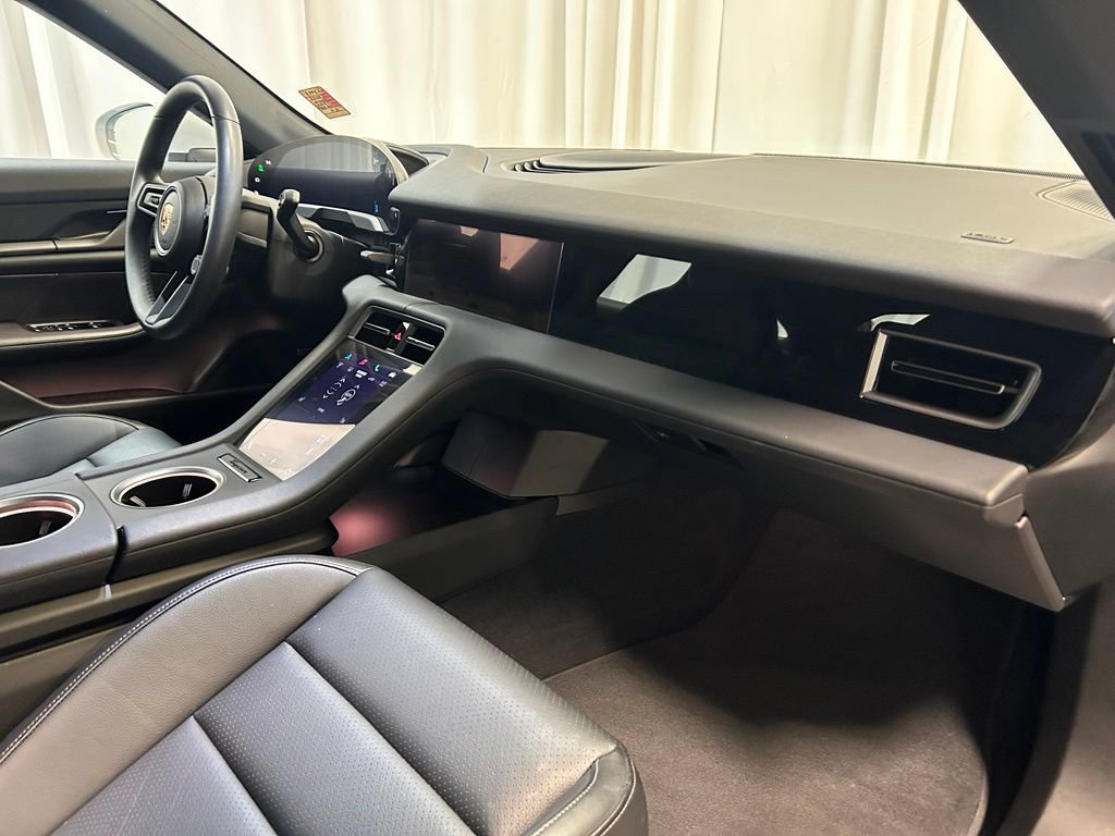 Certified 2025 Porsche Taycan AWD/4WD image 26