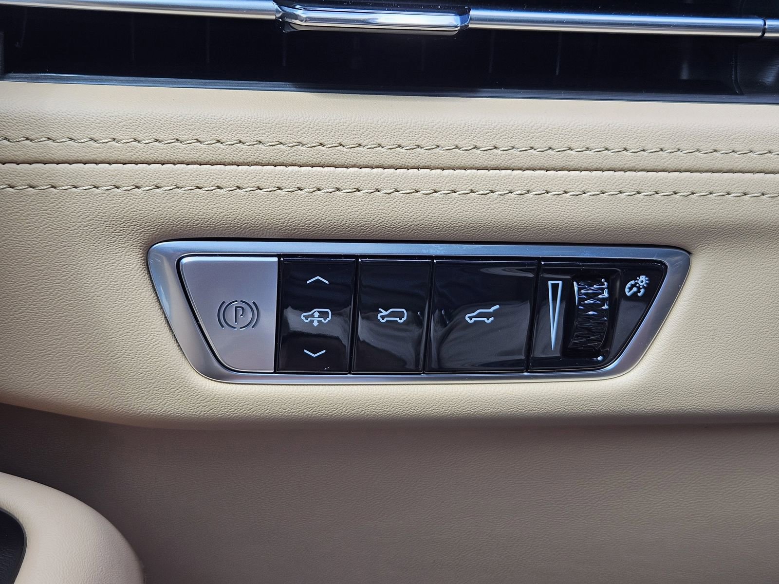 New 2026 Cadillac Escalade IQ Sport 2 image 21