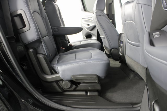 Used 2021 Buick Enclave Essence w/ LPO, Luxury Package image 20